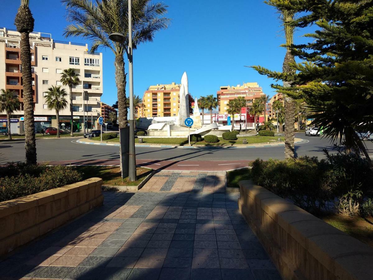 Apartamento En Puerto De Roquetas De Mar Appartement Buitenkant foto